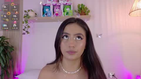 Snapshot of emilyy_bank chatting on 07/17/26, 07:41 Emily Bank online show from 07/17/26, 07:41