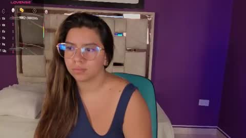 emilyy_cooperr online show from 06/30/26, 12:06
