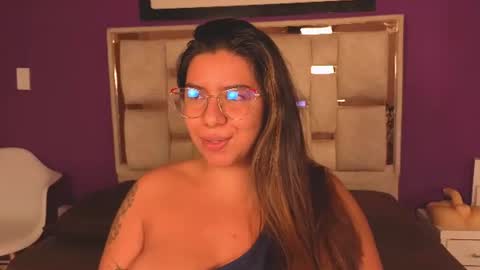 emilyy_cooperr online show from 07/14/26, 12:11