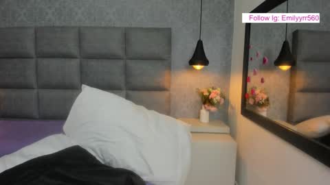 emilyy_r online show from 03/08/26, 02:04