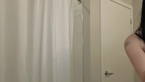 Emily brunette and Charlotte redhead online show from 04/28/26, 02:44