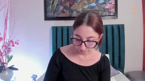 Emilyy Watson online show from 12/13/25, 11:54