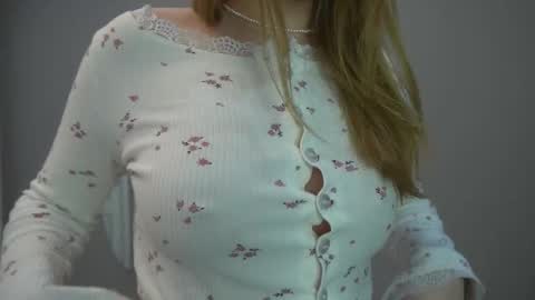 Eminent Eva online show from 01/05/26, 06:11