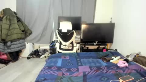 emliyjamesmjb online show from 02/08/25, 09:13