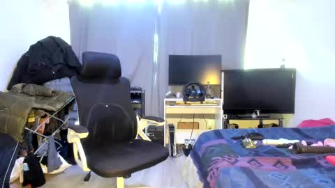 emliyjamesmjb online show from 02/18/25, 12:17