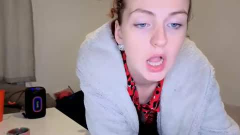 emliyjamesmjb online show from 12/13/25, 08:36