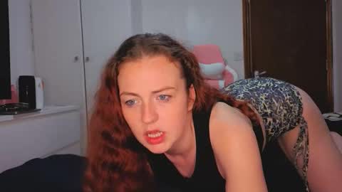 emliyjamesmjb online show from 02/02/26, 08:51