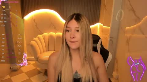 Emma online show from 10/13/25, 09:04