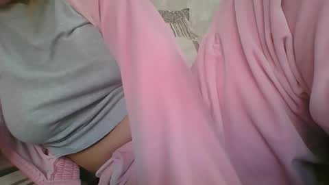 emma_991 online show from 10/10/25, 09:08