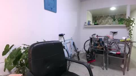 emma______1996 online show from 04/22/26, 08:28