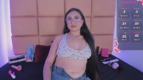 emma__js_ online show from 04/14/26, 10:27