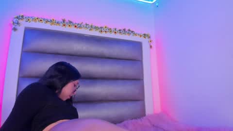 emma__js_ online show from 06/09/26, 05:52