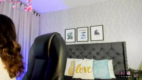 Emma online show from 03/03/25, 12:27