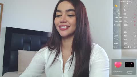 Snapshot of emma_aaa chatting on 04/19/26, 01:21 Rocio online show from 04/19/26, 01:21