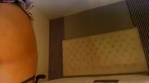 Snapshot of emma_and_aysha chatting on 06/21/26, 01:46 emma_and_aysha online show from 06/21/26, 01:46