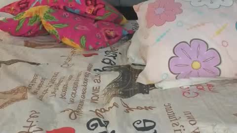 Snapshot of emma_blake__ chatting on 12/02/25, 05:35 Emma online show from 12/02/25, 05:35