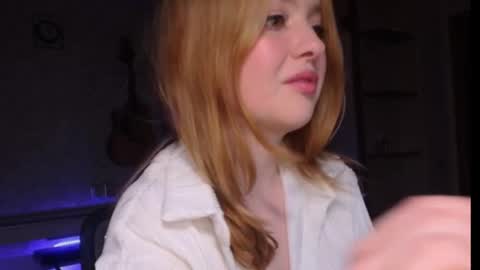 Snapshot of emma_blush69 chatting on 05/20/26, 08:26 Emma and July online show from 05/20/26, 08:26