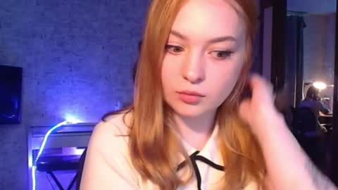 Snapshot of emma_blush69 chatting on 06/06/26, 12:21 Emma and July online show from 06/06/26, 12:21
