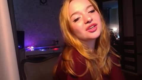 Snapshot of emma_blush69 chatting on 07/21/26, 07:00 Emma and July online show from 07/21/26, 07:00