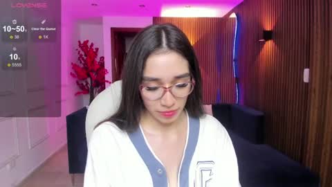 Snapshot of emma_caarter chatting on 06/30/26, 04:13 emma_caarter online show from 06/30/26, 04:13