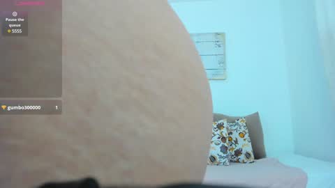 Emma Castillo online show from 01/31/25, 10:21