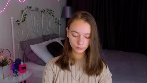 emma_chaser online show from 11/19/25, 02:33