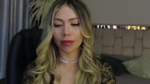 emma coronel online show from 03/05/26, 09:11