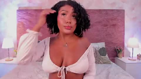 Snapshot of emma_dancer chatting on 06/18/26, 12:09 emma online show from 06/18/26, 12:09