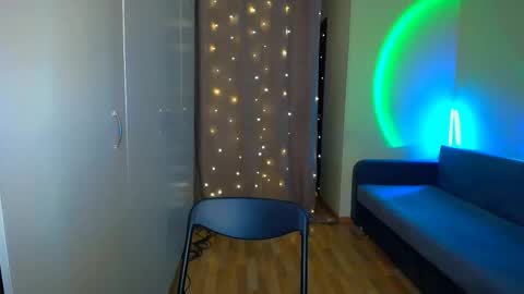 Eva online show from 10/27/25, 11:58