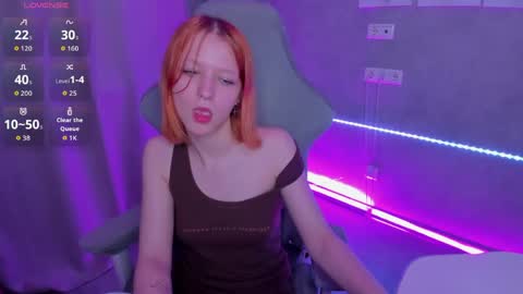 Snapshot of emma_dusk chatting on 06/04/26, 02:39 Emma online show from 06/04/26, 02:39