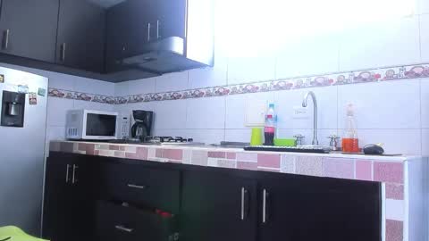 Emma online show from 10/30/25, 02:51