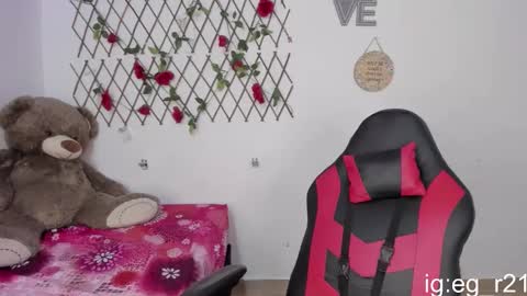 emma_grayys online show from 10/30/25, 04:03