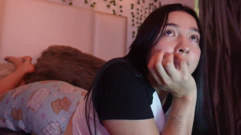 emma_johnson_ online show from 10/17/25, 03:42