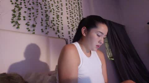 emma_johnson_ online show from 10/19/25, 04:46