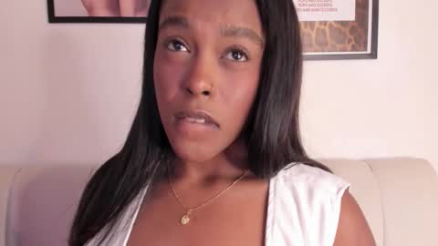 emma_jonness online show from 03/06/26, 06:37