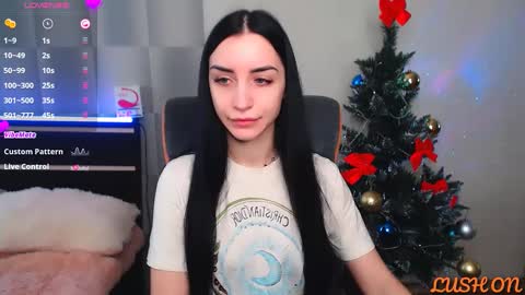 Snapshot of emma_jordan chatting on 01/12/25, 10:34 Emma online show from 01/12/25, 10:34