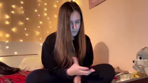 emma_just online show from 02/21/25, 08:40