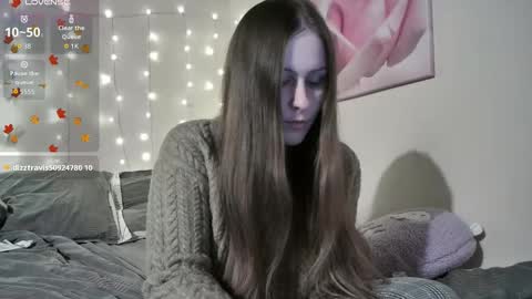 emma_just online show from 11/25/25, 05:24