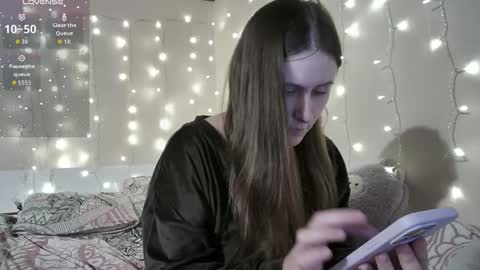 emma_just online show from 12/18/25, 06:36