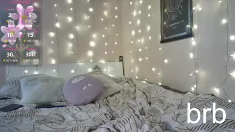 emma_just online show from 03/19/26, 09:02