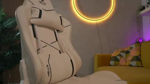    online show from 04/01/26, 05:52