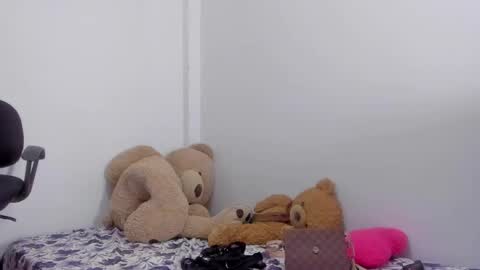 whises lits        online show from 10/07/25, 01:03