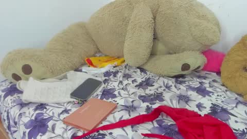 whises lits        online show from 10/13/25, 01:00