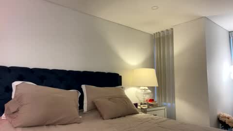 emma_lu1 online show from 12/10/24, 05:22