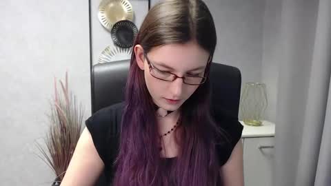 emma online show from 12/12/24, 07:30