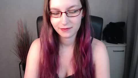 emma online show from 02/04/25, 10:10