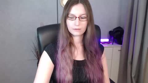 emma online show from 09/25/25, 07:01