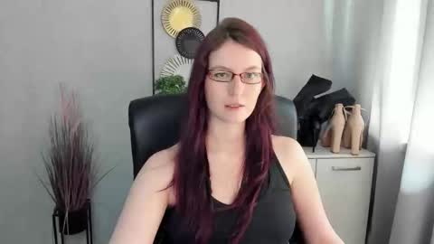 emma online show from 06/04/26, 12:22