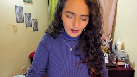 Snapshot of emma_luxy chatting on 12/20/24, 07:01 emma luxy online show from 12/20/24, 07:01