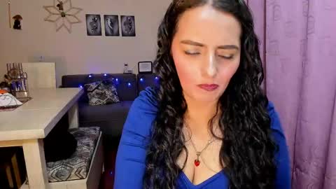  emma luxy online show from 04/23/26, 11:51